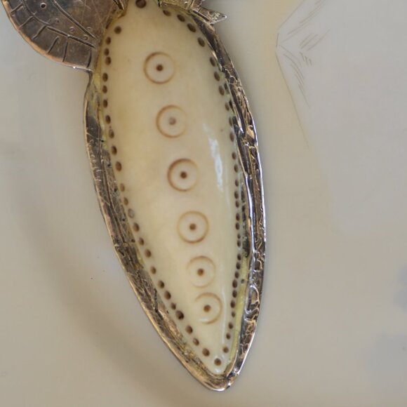 Sterling Silver Bone Shaman Motif Brooch & Pendant Signed MT 1995 - Picture 4 of 9